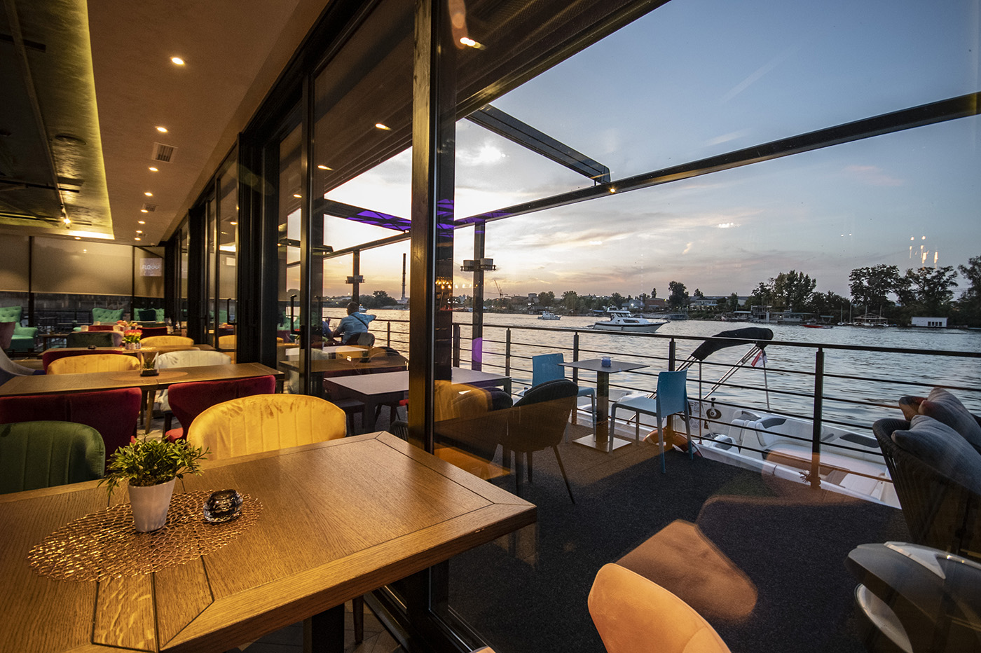 Flow restaurant with river Sava view